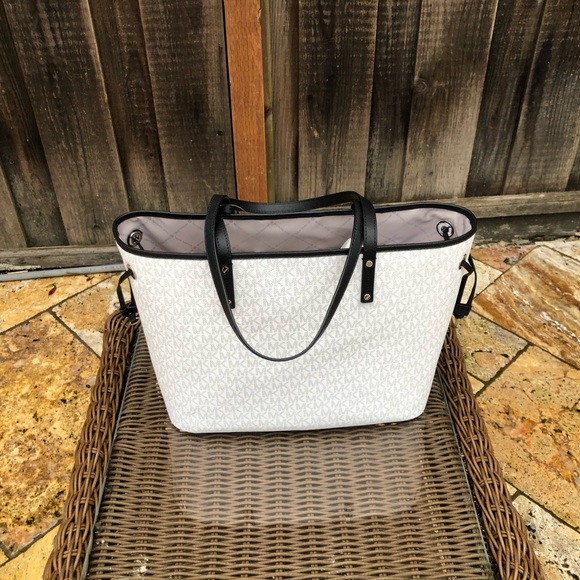 Michael Kors large striped carryall tote - Picture 4 of 4